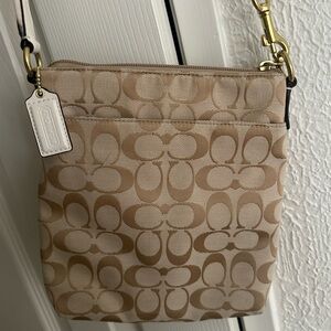 Gorgeous Coach Signature Canvas Purse